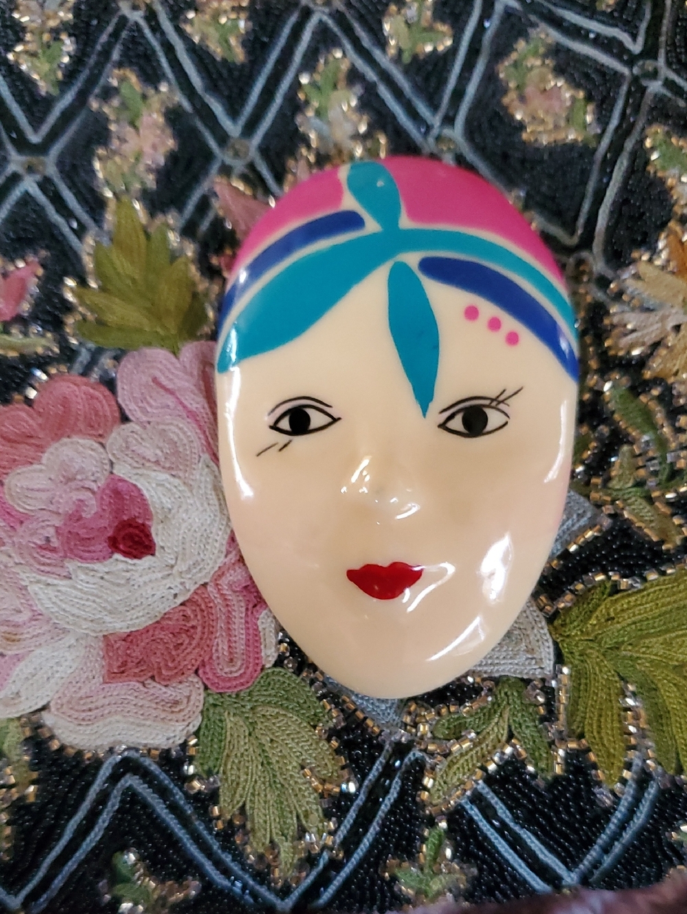 Colorful Decorative Face Brooch - Pink, Teal, Cream